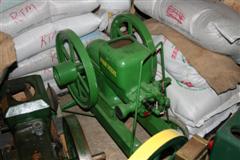 1923 John Deere Model E 1 1/2 hp(Brass Tag)